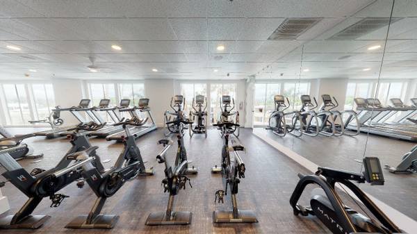 $3,350 / 2br - 797ft² - Wonderful 2 Bedroom/2 Bathroom with Resort-Style Amenities- Pet Friendly (Sherman Oaks)