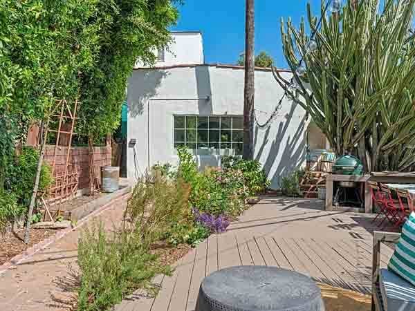 $750 / 2br - Beautiful 2-Bedroom, 1-Bath Home – Great Location! (Los Angeles, CA)
