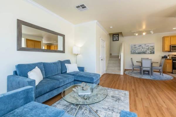 $2,749 / 2br - 1179ft2 - 2-Bedroom in Canyon Country with Granite Countertops (17621 W. Pauline Ct., Los Angeles, CA)