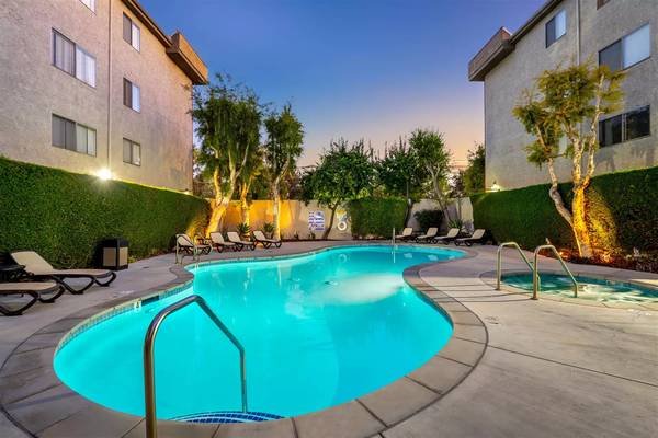 $1,842 / 1br - 594ft2 - You'll Love Our Amazing Community in a Highly Desirable Neighborhood! (Lake Balboa - Van Nuys)