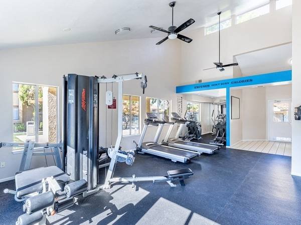 $1,675 / 1br - 644ft2 - On-Site Management, Garage, Pet Friendly, Refrigerator (43230 Gadsden Avenue, Lancaster, CA)