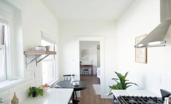 $1,549 / 450ft2 - Gas Range, BBQ/Picnic Area, Laundry Facilities (Hollywood)