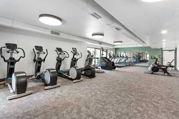 $3,530 / 3br - 1242ft2 - Dishwasher, Air Conditioning, 3 Bedroom 2 Bath (5807 Topanga Canyon Blvd, Woodland Hills, CA)