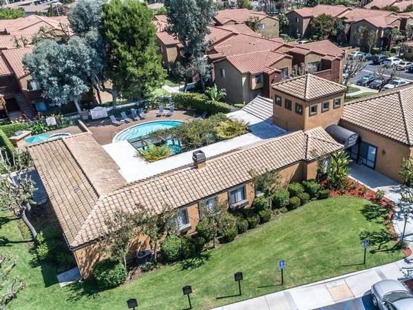 $1,885 / 1br - 600ft2 - Close to Dining, Shopping, and Public Transportation, Gas Stove (City of Industry)