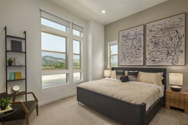 $4,395 / 3br - 1468ft2 - 2-Car Garage, Pet Wash Station, Stainless Steel Appliance Package (Frogtown, Elysian Valley)