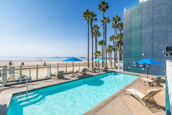 $4,995 / 3br - 1600ft2 - Like a 5-Star Hotel: Rare Luxury Beach and Ocean View Condo in a Residential Area (Long Beach/Alamitos Beach/Downtown Long Beach/Art District)