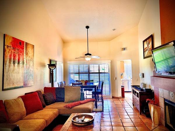 $110 / 2br - 1100ft2 - Enjoy Relaxation on the Golf Course in November! Only $110 per Night Next Week! (Palm Desert Resort, California)