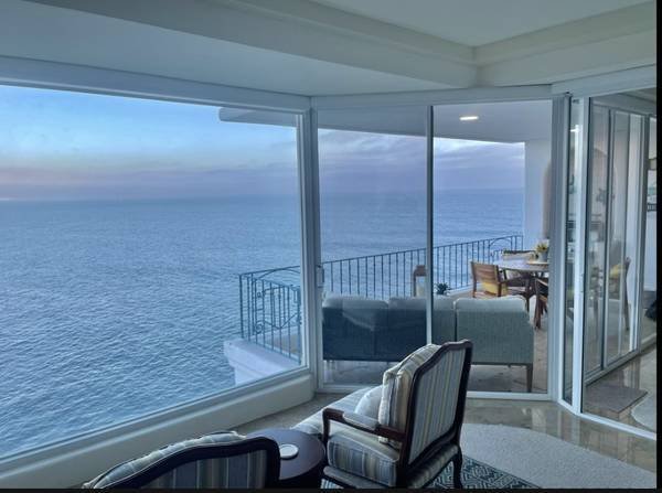 Holiday Rental in Citybasezen: 2-Bedroom Apartment, 80 sqm, $150/night, Full Kitchen & Wi-Fi