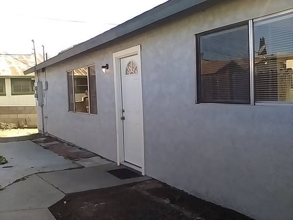 2 Bedroom - 534 Central Ave Unit B - 2 Bedroom One Bath House $2,600.00 (Buellton)
