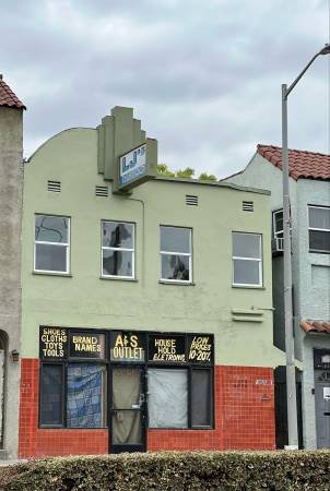 4 Units Apartment Building for Sale - Value Add Opportunity