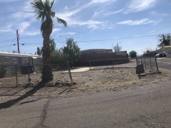 $25,500 - 3484 sq ft - PENDING Land with All Utilities, Must See for Yourself (Bullhead City)