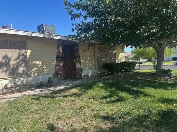 $290,000 / 3br - 1008ft2 - End Your Search: The Affordable Las Vegas Home is Here