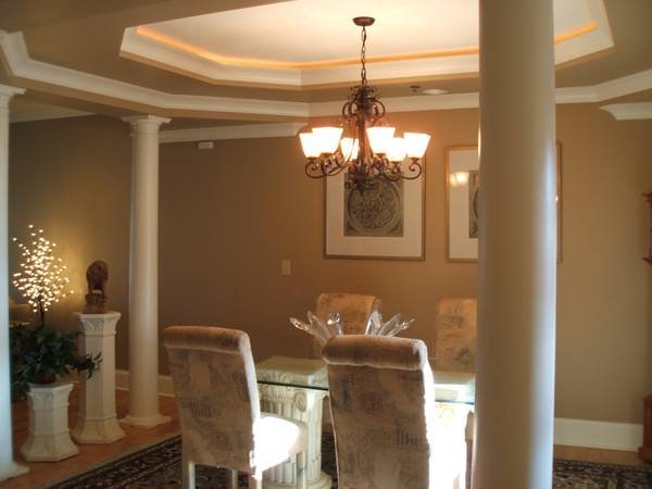 $550,000 / 2948ft2 - RELOCATE to Quaint BRISTOL TN-- Luxury Golf Course Condo (Bristol TN)