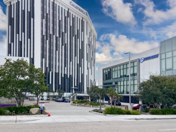 Professional Meeting Rooms – Available by the Hour or Day (Torrance)