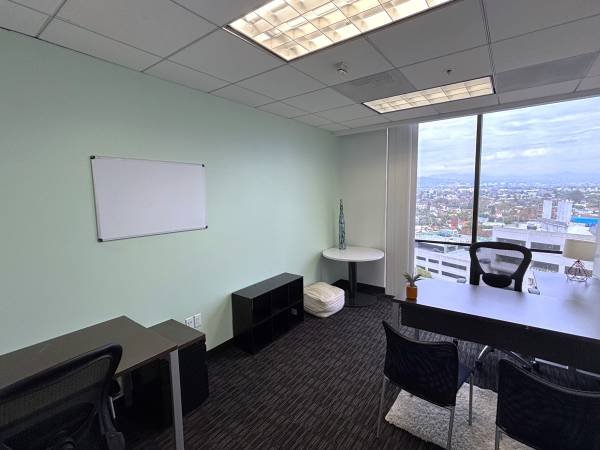 $826 Perfect Starter Office Starting at $826 with 15% Promotion Included (Beverly Hills)