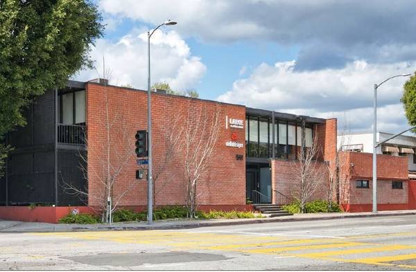 Office Space for Rent in Downtown, 1000 sqft, $2500/month, 12-Month Lease, Utilities Included