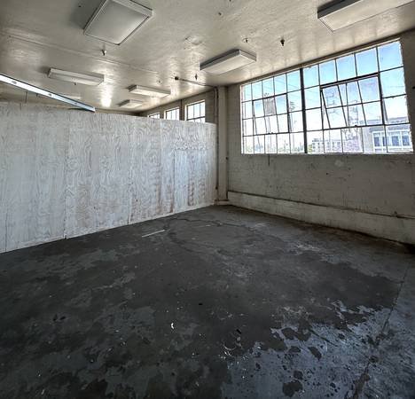 Office Space for Rent in Downtown Los Angeles: 1200 sqft at $3200/month, 3-Month Lease Available