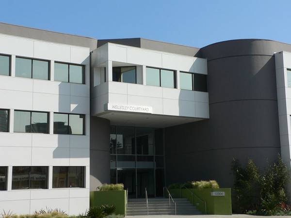 1100ft2 - Reserve Your Holiday Event Space Now (West LA/Santa Monica adj.)