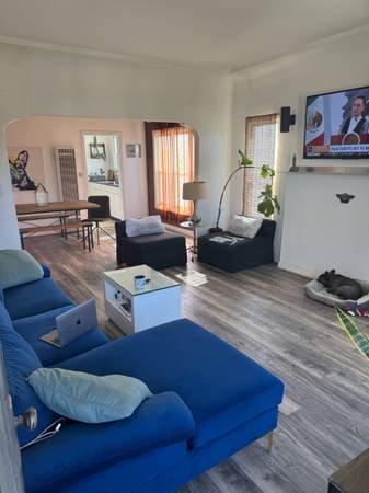 $1,000 / 2br - 2000ft2 - Do You Cook? Prepare an Extra Meal for Discounted Rent in a Modern Apartment (Los Angeles)