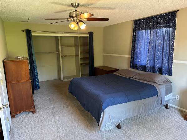 $1,200 for a 1-bedroom, 300 sq ft - Big, Nice Upstairs Master Bedroom with Mountain View (Monrovia)