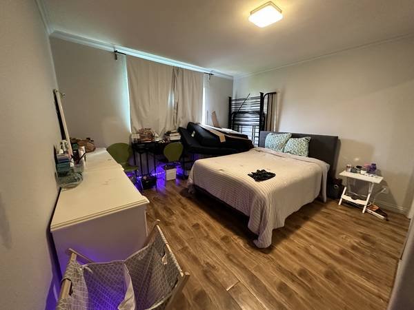 $855 / 1br - Private Room For Rent (Arlington) (Los Angeles)