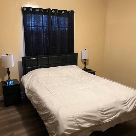 $1,100 / 1br - Room for Rent (Alhambra)