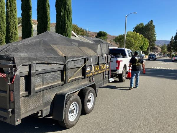 Professional Labour Moving Services in Singapore with MOM License