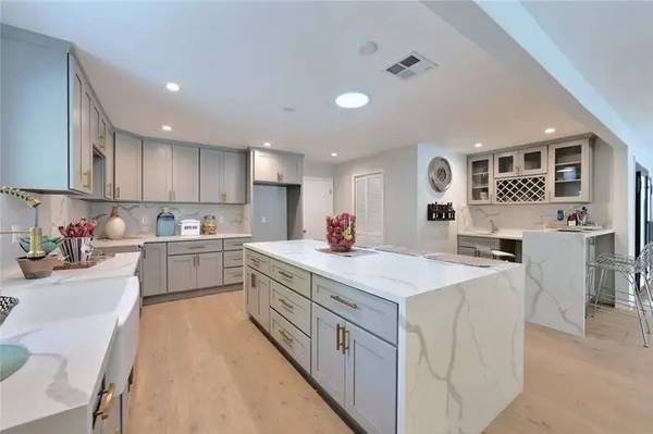 Kitchen, Bathroom, and Full House Remodeling, ADU and New Home, Design and Build (Free Estimate, Remodeling, Room Addition, 3D Design)