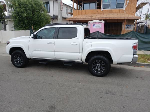 Rides/ Package Delivered (Hawthorne)