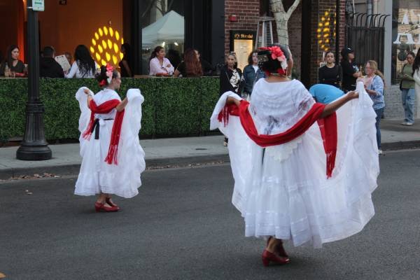Folklorico Teacher Assistant Beginner Level (Hawthorne)